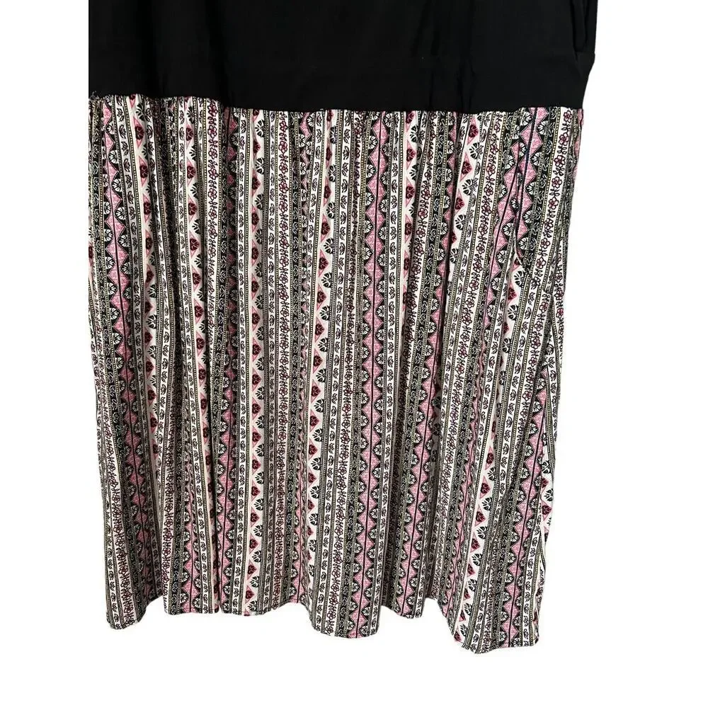 Torrid Dress Womens Size 4 Black Floral Scoop Neck Pockets Short Sleeve Pockets - Picture 4 of 16